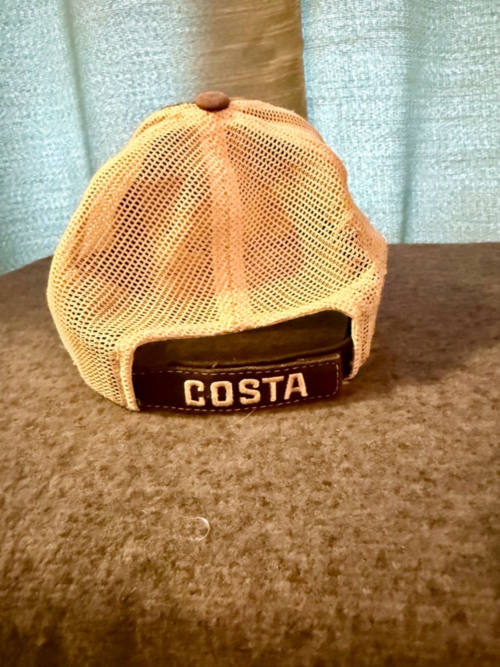 🍓Costa Black and Cream Mesh Trucker Hat - Picture 2 of 3